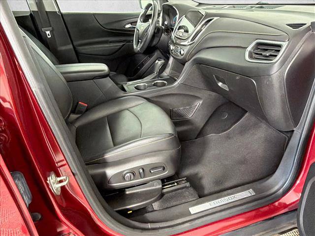 Used 2018 Chevrolet Equinox Premier FWD image 15