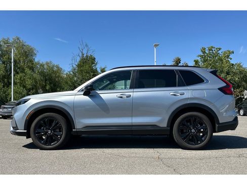 Used 2025 Honda CR-V Sport Touring image 2