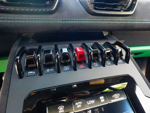 Used 2023 Lamborghini Huracan Tecnica RWD image 70