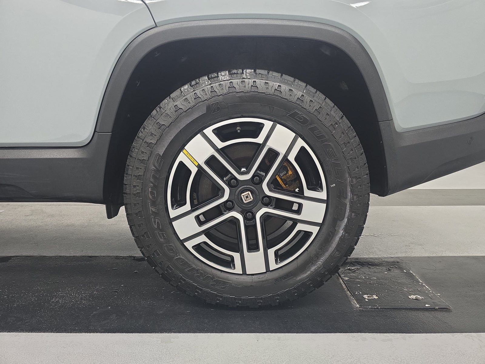 Used 2022 Rivian R1T Adventure AWD/4WD image 10