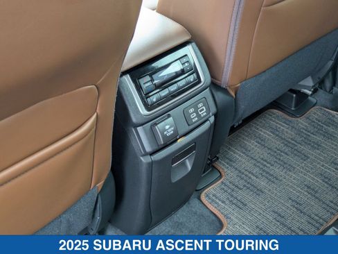 Used 2025 Subaru Ascent Touring AWD/4WD image 33