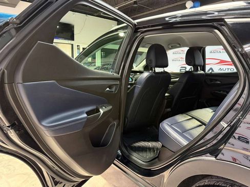 Used 2022 Chevrolet Bolt EUV LT w/ Convenience Package image 34