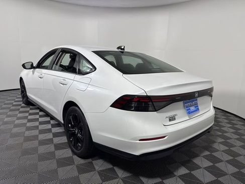 Used 2025 Honda Accord SE image 5
