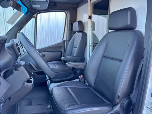 Used 2023 Mercedes-Benz Sprinter 3500 w/ Acoustic Package image 32