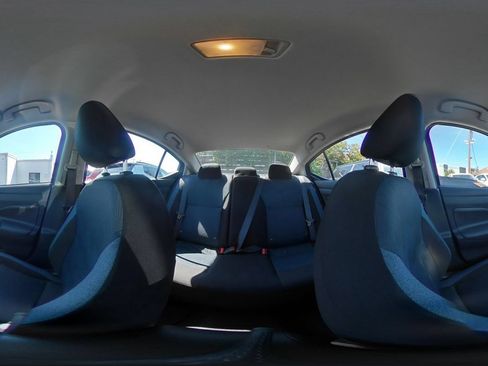 Used 2025 Nissan Versa SV FWD image 36