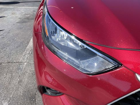 Used 2020 Toyota Highlander XLE image 13