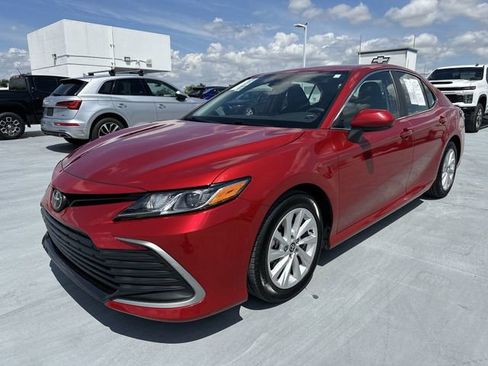 Used 2024 Toyota Camry LE image 17