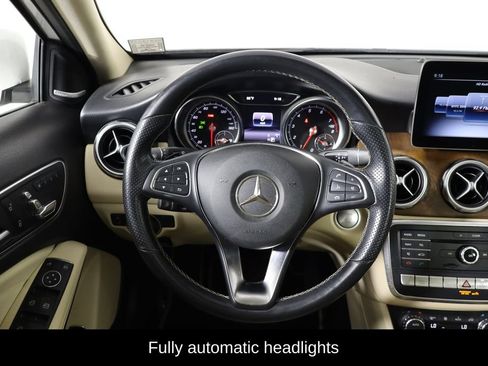 Used 2020 Mercedes-Benz GLA 250 4MATIC image 7