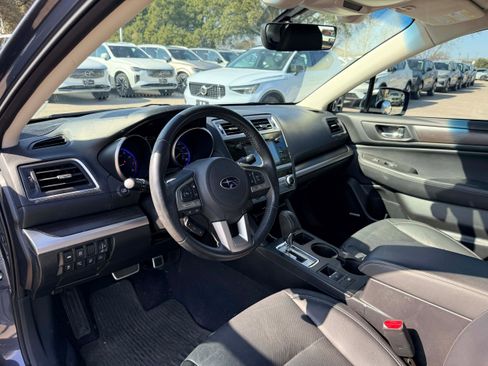 Used 2017 Subaru Legacy 3.6R Limited image 10