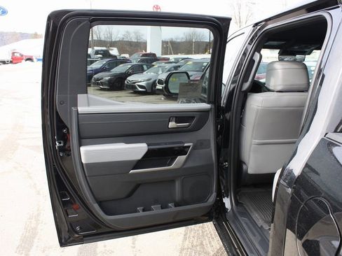 New 2025 Toyota Tundra Limited image 11