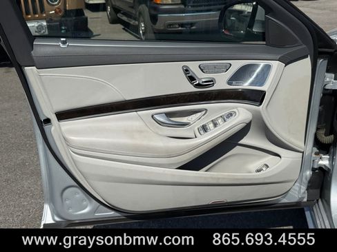 Used 2015 Mercedes-Benz S 550 Sedan image 15