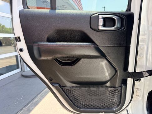 Used 2020 Jeep Gladiator Rubicon AWD/4WD image 35