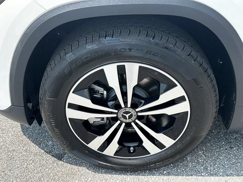 Certified 2026 Mercedes-Benz GLA 250 4MATIC w/ Exclusive Package image 13