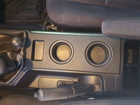 Used 2013 Toyota FJ Cruiser 4WD image 24