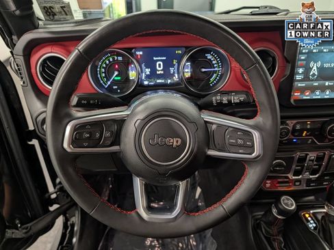 Used 2023 Jeep Wrangler Unlimited Rubicon 4xe AWD/4WD image 23