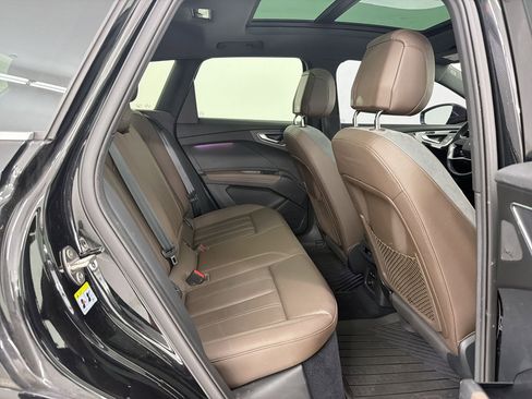 Used 2023 Audi Q4 e-tron Premium Plus w/ Premium Plus image 25