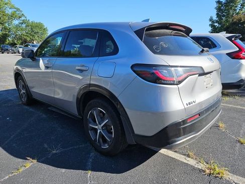 Used 2024 Honda HR-V EX-L image 10
