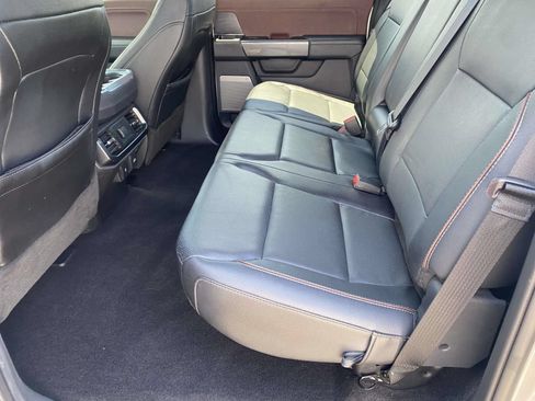 Used 2022 Ford F150 Lariat AWD/4WD image 11