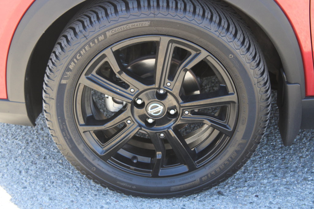Used 2020 Nissan Kicks SR FWD image 8