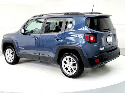 Used 2021 Jeep Renegade Latitude w/ Convenience Group AWD/4WD image 4