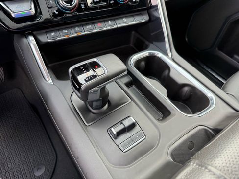 Used 2025 GMC Sierra 1500 Denali w/ Technology Package image 24