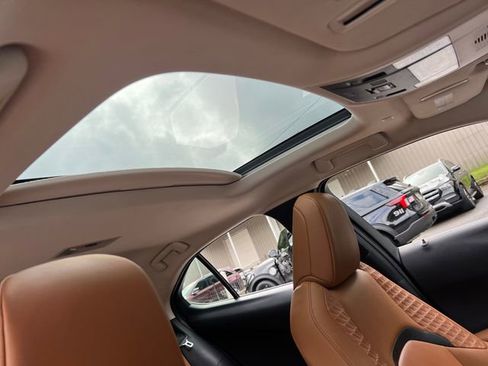 Used 2021 Lexus UX 200 w/ Accessory Package (Z1) image 32