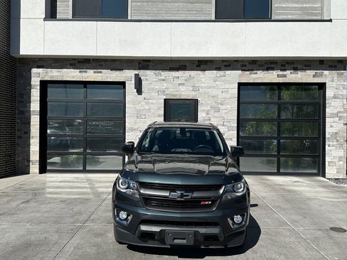 Used 2017 Chevrolet Colorado Z71 AWD/4WD image 8