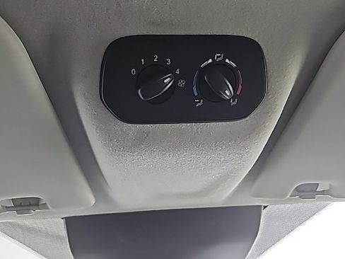 Used 2019 Ford Transit 150 XLT image 14