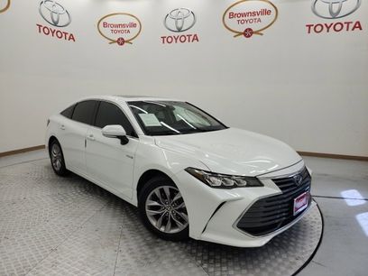 Used 2021 Toyota Avalon XLE w/ Moonroof Package