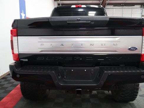 Used 2017 Ford F350 Platinum w/ Platinum Ultimate Package AWD/4WD image 24