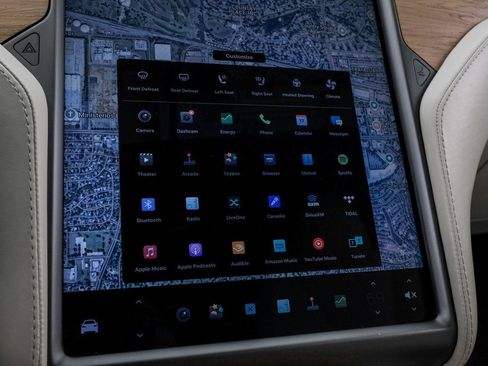 Used 2020 Tesla Model X Long Range image 34