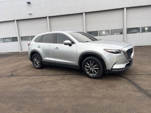Used 2022 MAZDA CX-9 Touring image 2