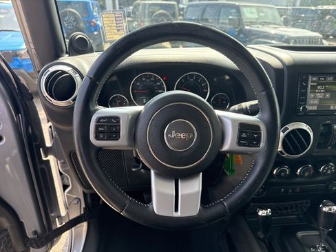 Used 2013 Jeep Wrangler Unlimited Sport AWD/4WD image 23
