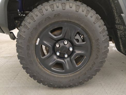 Used 2018 Jeep Wrangler Sport AWD/4WD image 31
