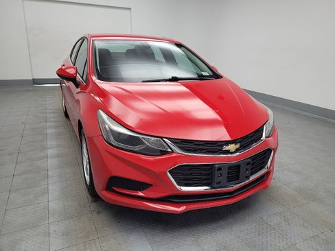 Used 2017 Chevrolet Cruze LT image 14