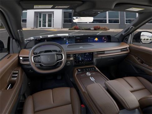 New 2025 Lincoln Navigator Reserve image 9