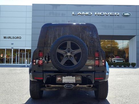 Certified 2023 Land Rover Defender 110 X-Dynamic SE image 7