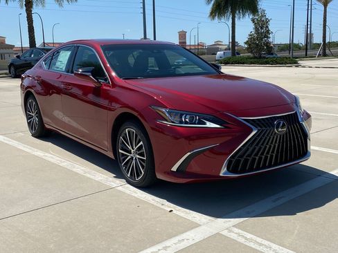 New 2025 Lexus ES 350 w/ Premium Package image 4