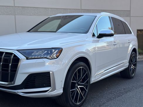 Used 2021 Audi SQ7 Premium Plus image 7