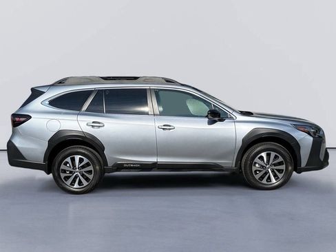 New 2025 Subaru Outback Premium image 2