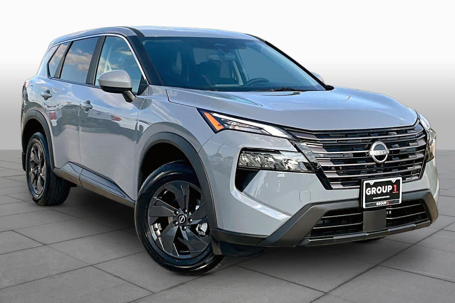 New 2027 Nissan Rogue SV FWD image 2