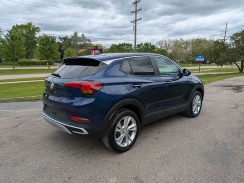 Used 2023 Buick Encore GX Preferred w/ Cold Weather Comfort Package AWD/4WD image 5