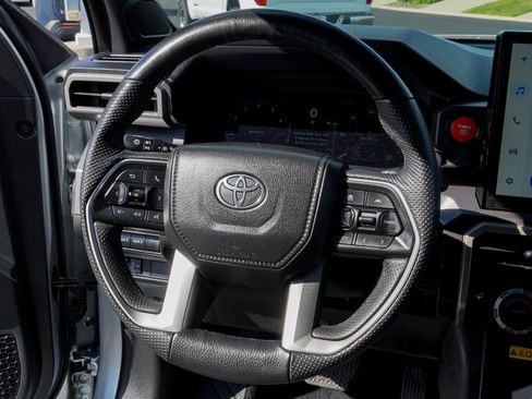 Certified 2025 Toyota Tacoma TRD Off-Road w/ TRD Off Road Upgrade Package AWD/4WD image 34