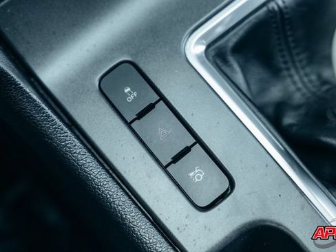 Used 2013 Ford Mustang Shelby GT500 RWD image 59