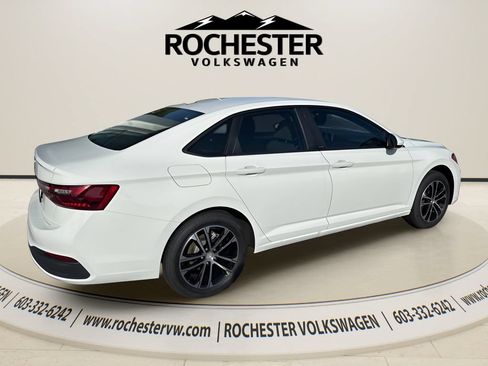 Used 2026 Volkswagen Jetta Sport FWD image 10