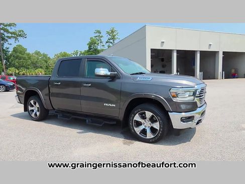 Used 2022 RAM 1500 Laramie AWD/4WD image 17