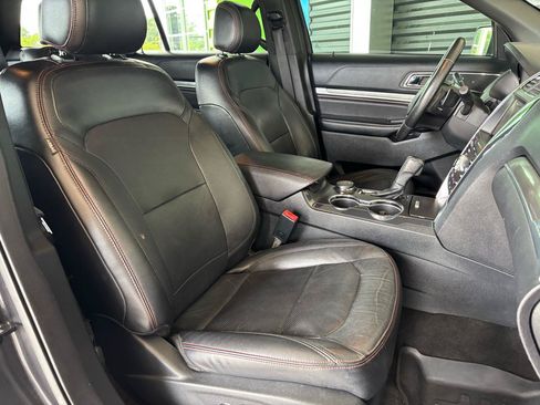 Used 2016 Ford Explorer Sport w/ Equipment Group 401A AWD/4WD image 22