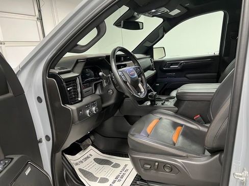 Used 2025 GMC Sierra 1500 AT4 image 19
