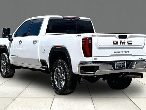 Used 2025 GMC Sierra 1500 SLT AWD/4WD image 12