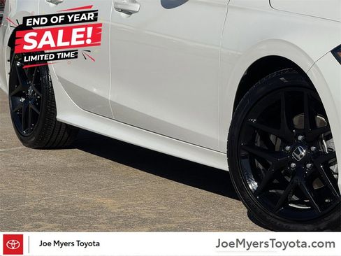 Used 2025 Honda Civic Sport image 7